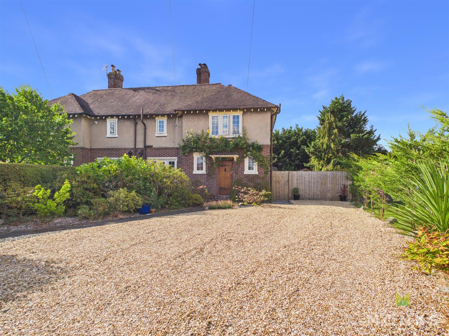 23 Harlescott Crescent, Shrewsbury, SY1 3AU For Sale